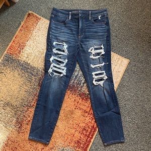 AE Hi-Rise Distressed Jean. Size 12.